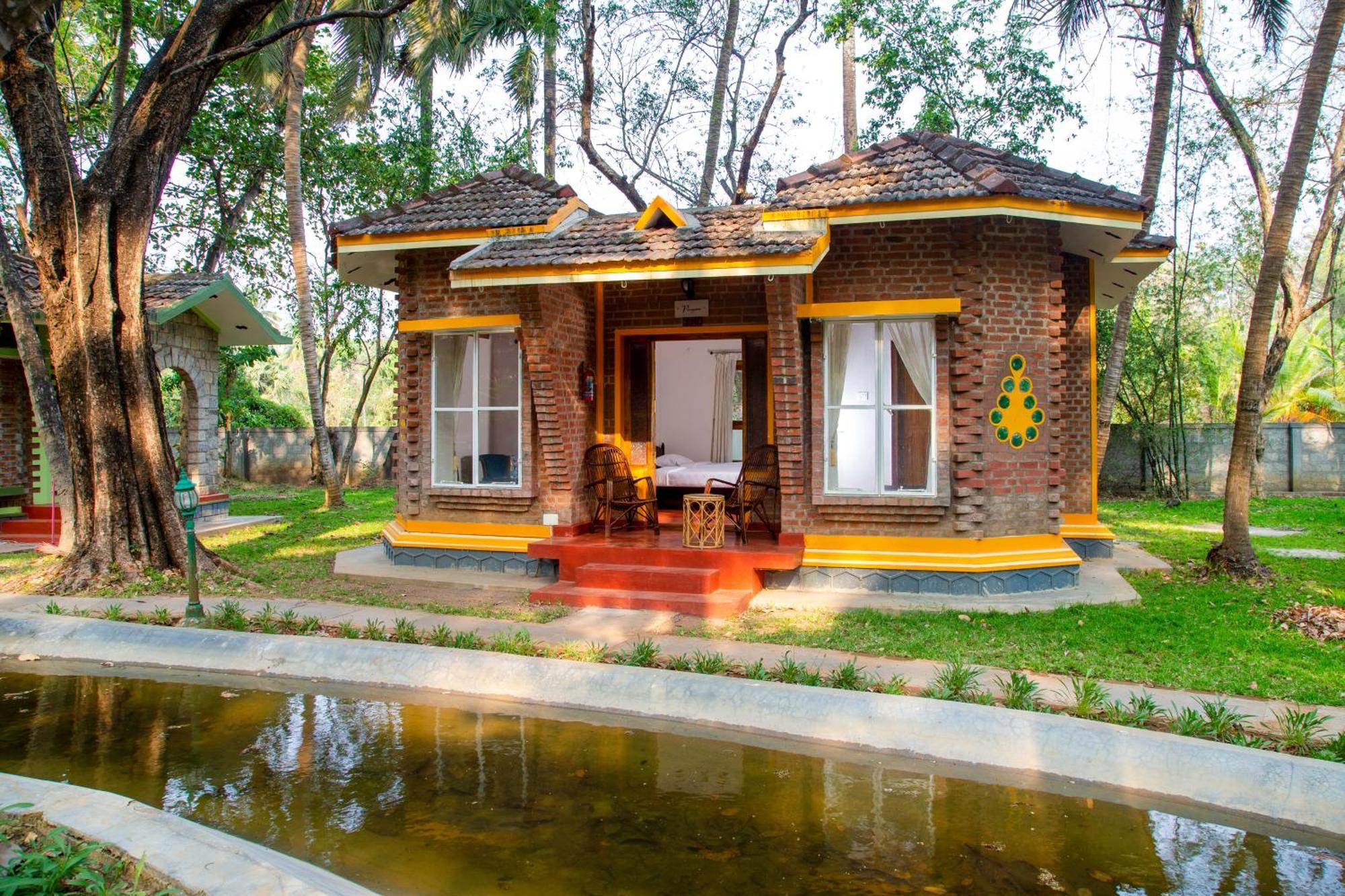 Kairali - The Ayurvedic Healing Village Palakkad Ngoại thất bức ảnh