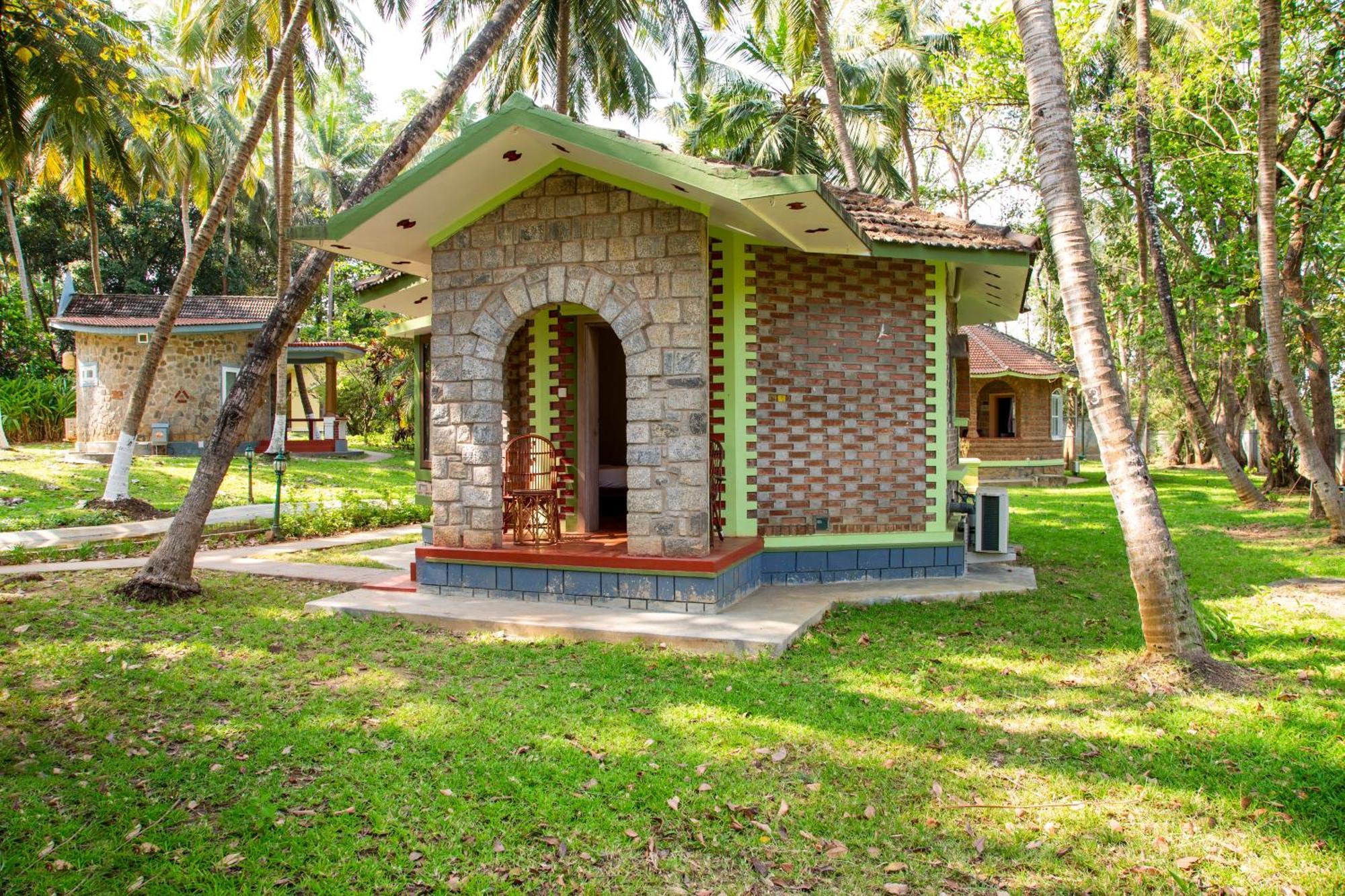 Kairali - The Ayurvedic Healing Village Palakkad Ngoại thất bức ảnh