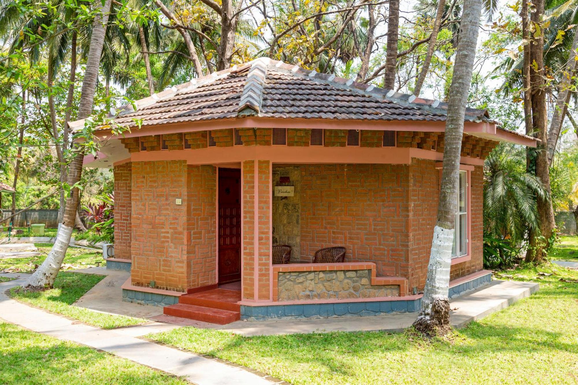 Kairali - The Ayurvedic Healing Village Palakkad Ngoại thất bức ảnh